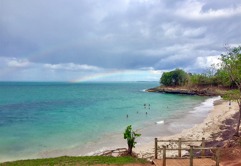 The rainbow as a witness, plage de Mambia  